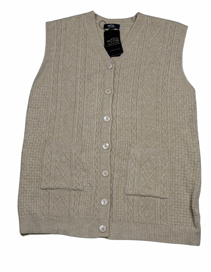 Cozy&Drape beige sleeveless wool cardigan sweater with cable knit pattern, button front, and two front pockets.